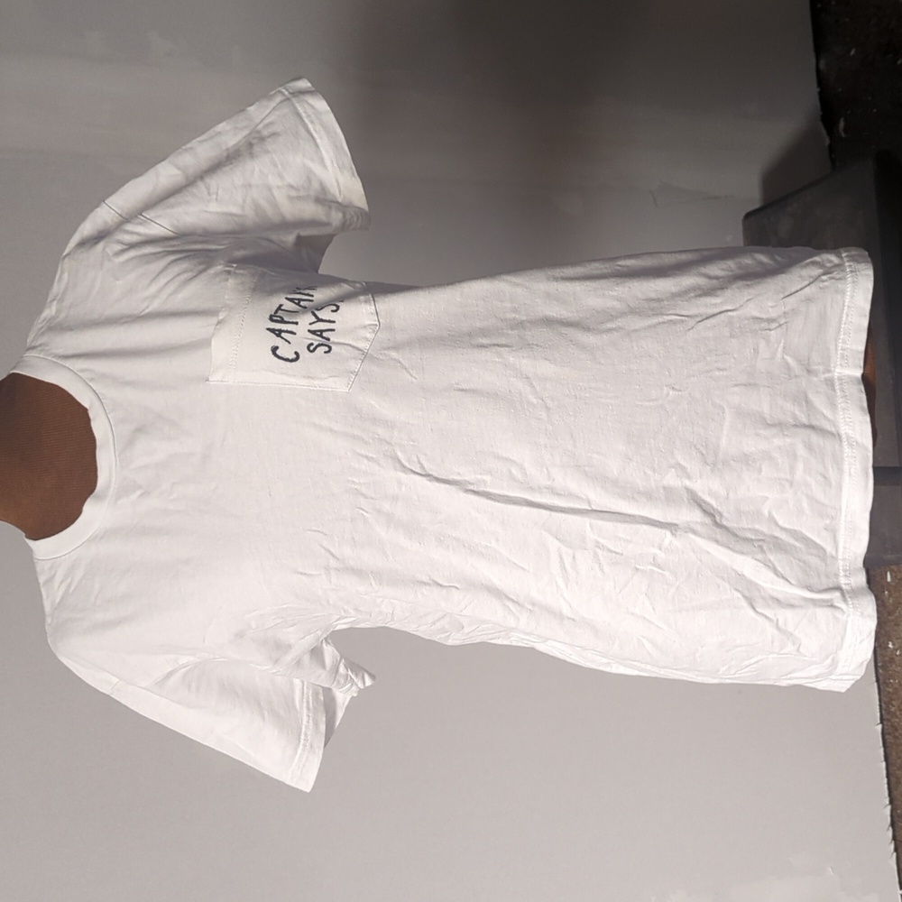 Men's S-Small White front pocket Flo-motion t-shirt (Flaw)